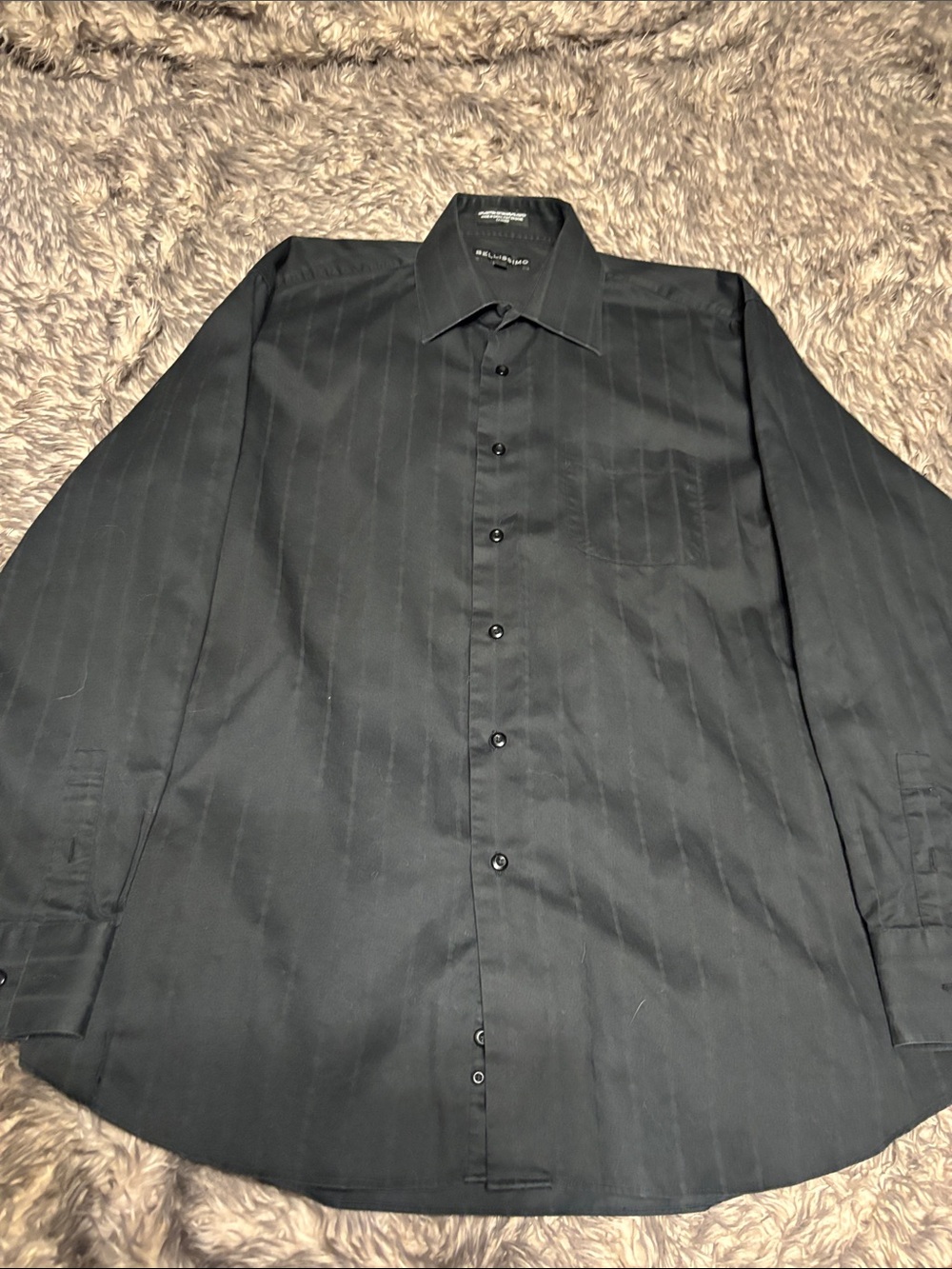 Bellissimo Men's 17T Black Pinstripe Dress Shirt with Chest Pocket